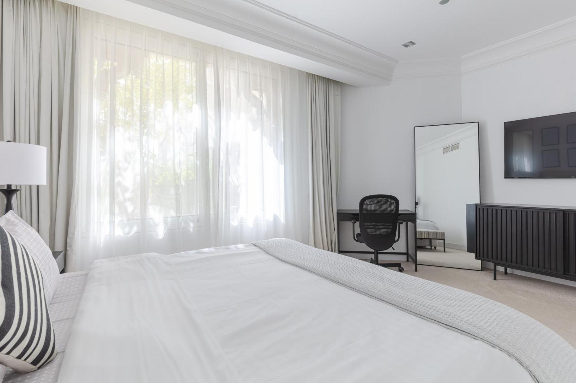 1-bedroom With Pool Dubai
