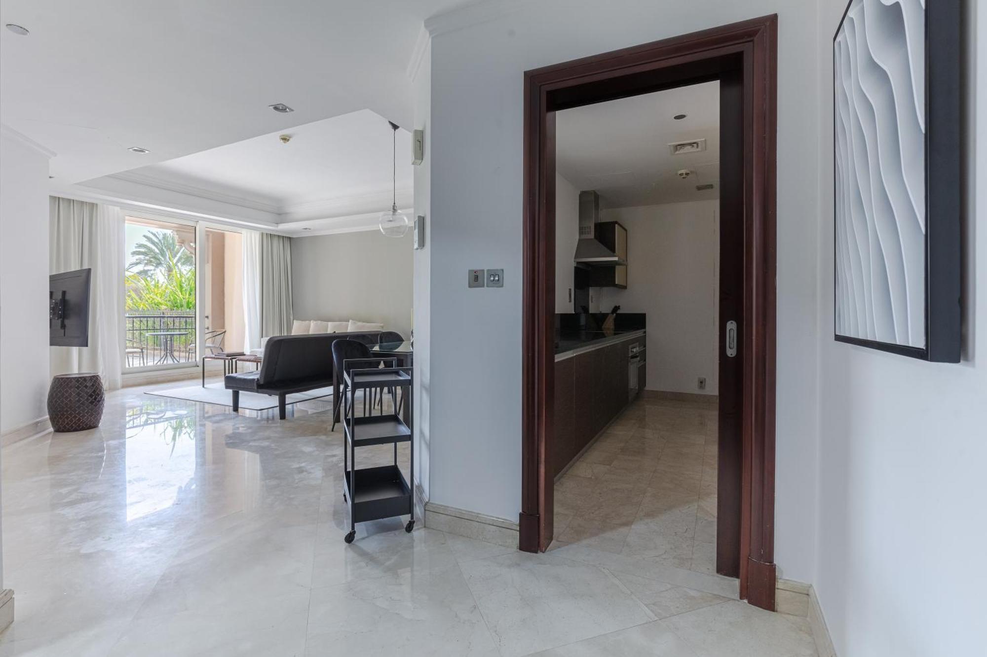 1-bedroom With Pool *