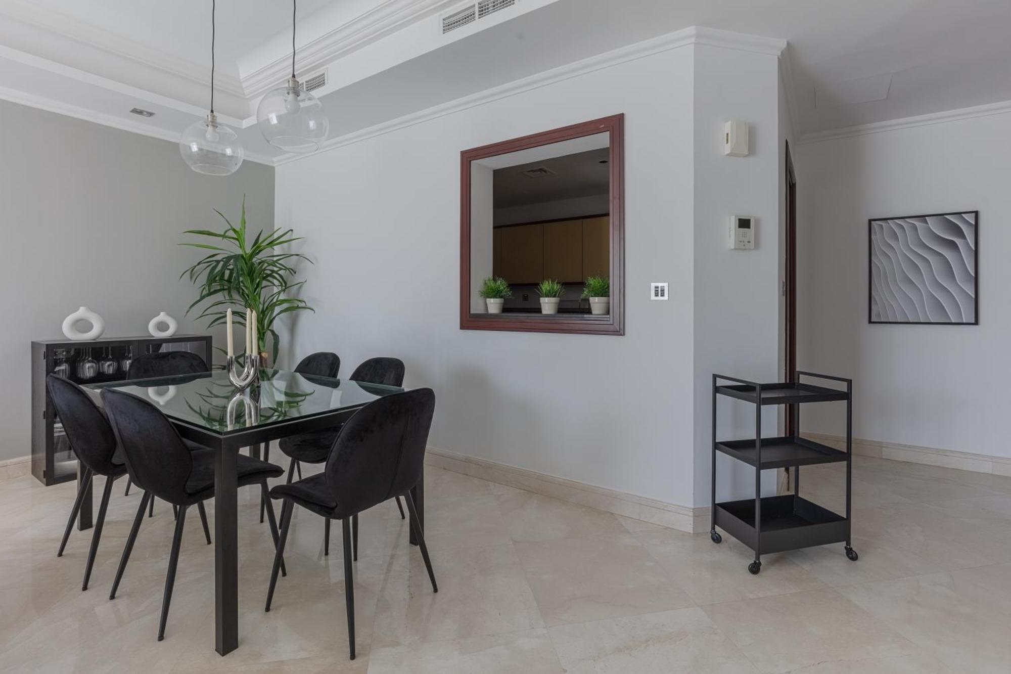 1-bedroom With Pool Apartment Dubai