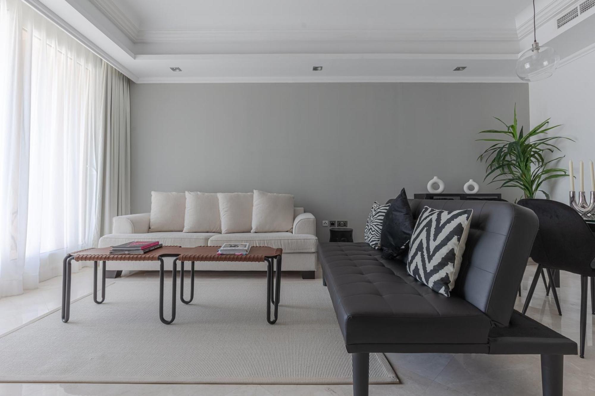 1-bedroom With Pool Apartment